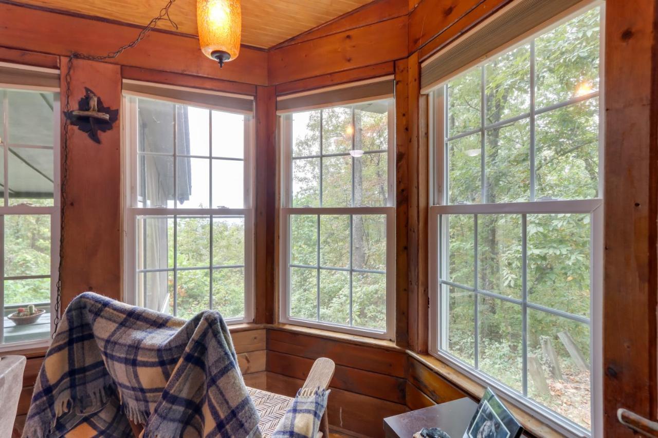 Mountaintop Ellijay Cabin With Private Hot Tub Экстерьер фото